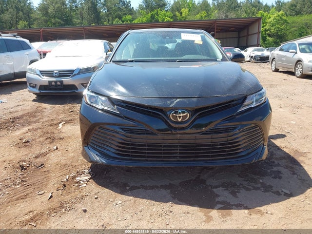 44938149 :رقم المزاد ، 4T1C11AK7LU864004 vin ، 2020 Toyota Camry Le مزاد بيع