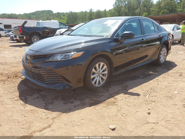 44938149 :رقم المزاد ، 4T1C11AK7LU864004 vin ، 2020 Toyota Camry Le مزاد بيع