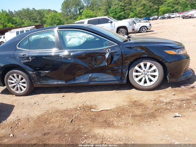 44938149 :رقم المزاد ، 4T1C11AK7LU864004 vin ، 2020 Toyota Camry Le مزاد بيع