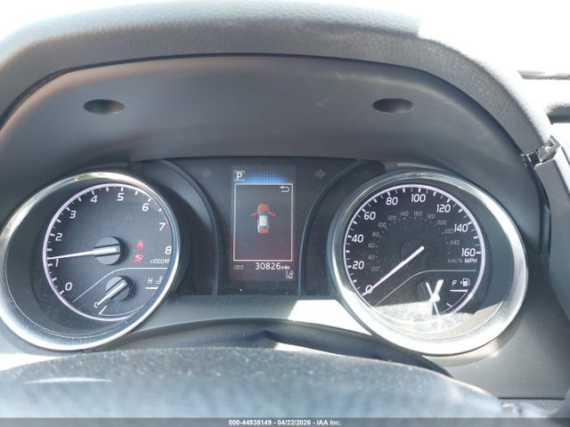 44938149 :رقم المزاد ، 4T1C11AK7LU864004 vin ، 2020 Toyota Camry Le مزاد بيع