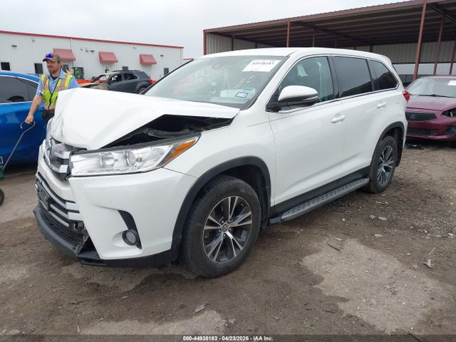 44938183 :رقم المزاد ، 5TDZZRFH8KS311559 vin ، 2019 Toyota Highlander Le Plus مزاد بيع