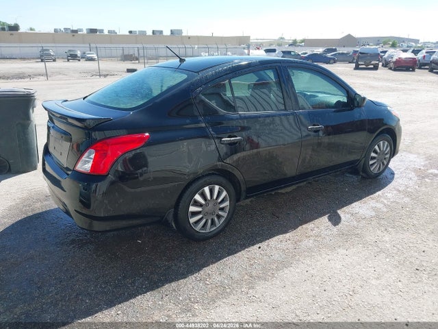 3N1CN7AP9HL847085 Nissan Versa 1.6 S+