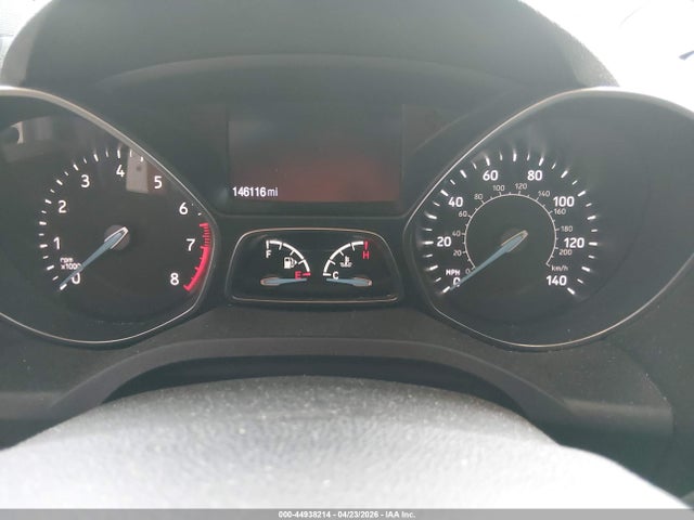 Продажа на аукционе авто 2017 Ford Escape Se, vin: 1FMCU0GD4HUE76827, номер лота: 44938214