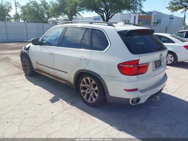 44938230 :رقم المزاد ، 5UXZV4C50D0B22548 vin ، 2013 Bmw X5 مزاد بيع