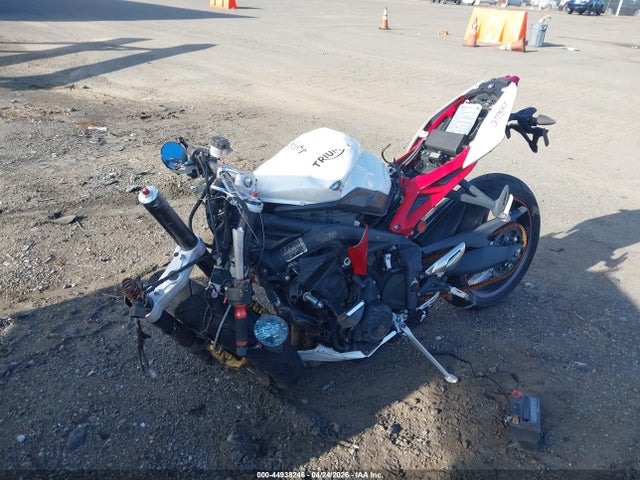 2016 Triumph Motorcycle Street Triple R/abs მანქანა იყიდება აუქციონზე, vin: SMTL03NE8GT742482, აუქციონის ნომერი: 44938246