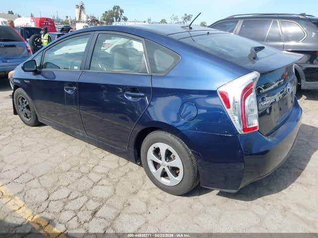 JTDKN3DU0F0442097 Toyota Prius Three