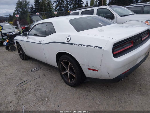 44938306 :رقم المزاد ، 2C3CDZAG2FH711435 vin ، 2015 Dodge Challenger Sxt مزاد بيع