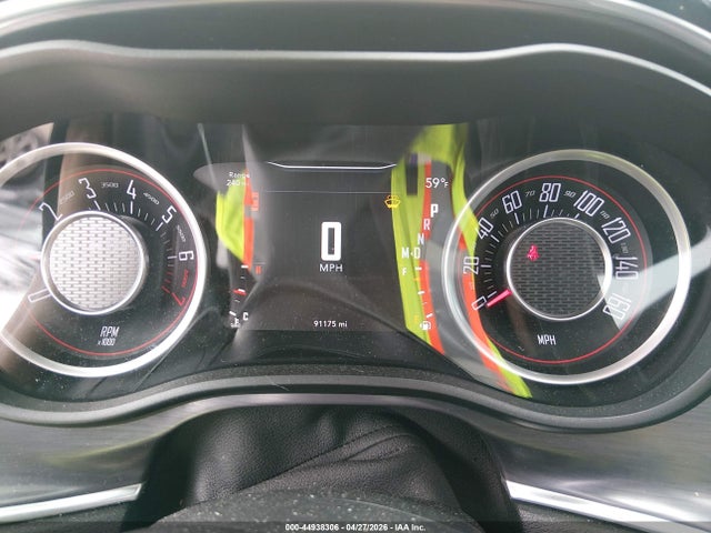 44938306 :رقم المزاد ، 2C3CDZAG2FH711435 vin ، 2015 Dodge Challenger Sxt مزاد بيع
