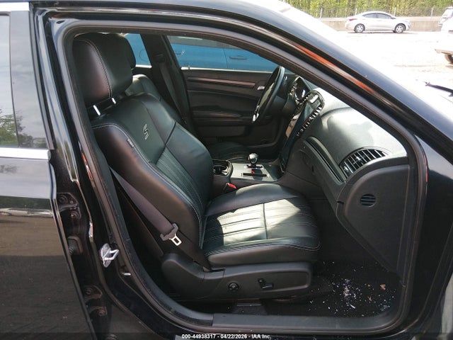 44938317 :رقم المزاد ، 2C3CCAGG6DH743944 vin ، 2013 Chrysler 300 300s مزاد بيع