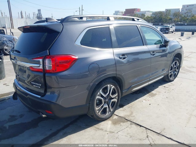 4S4WMAUD5R3431863 Subaru Ascent Limited 7-passenger