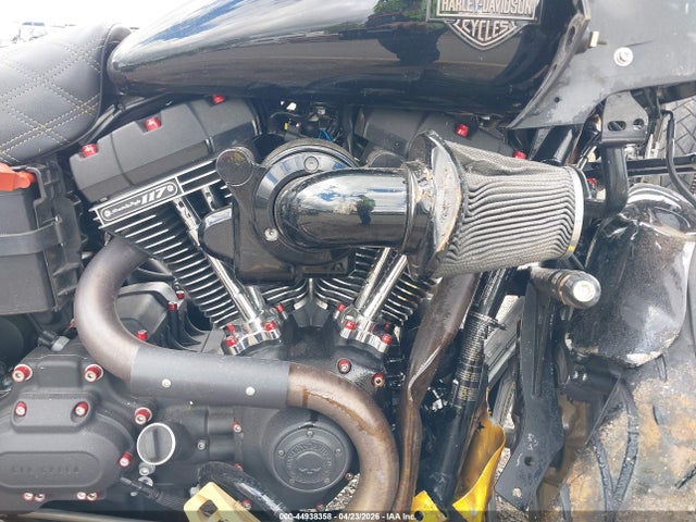 2017 Harley-davidson Fxdls მანქანა იყიდება აუქციონზე, vin: 1HD1GS81XHC321142, აუქციონის ნომერი: 44938358