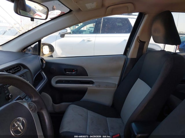 Продажа на аукционе авто 2014 Toyota Prius C Three, vin: JTDKDTB37E1565255, номер лота: 44938373