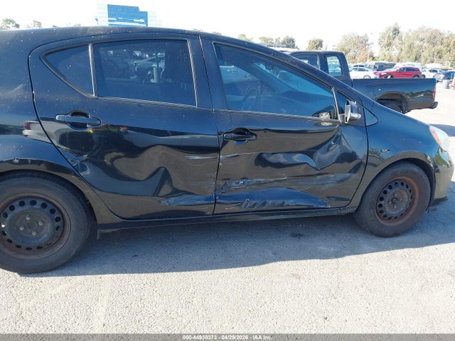 Продажа на аукционе авто 2014 Toyota Prius C Three, vin: JTDKDTB37E1565255, номер лота: 44938373