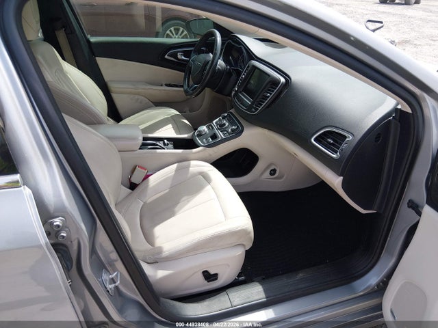 44938408 :رقم المزاد ، 1C3CCCCG8FN519912 vin ، 2015 Chrysler 200 C مزاد بيع