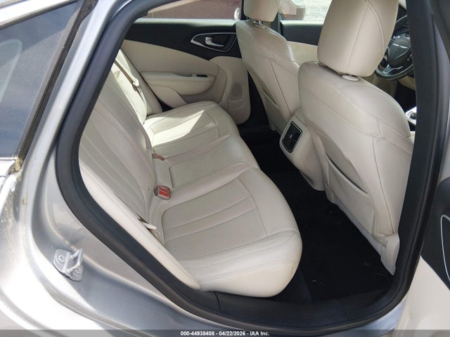 44938408 :رقم المزاد ، 1C3CCCCG8FN519912 vin ، 2015 Chrysler 200 C مزاد بيع