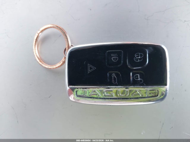 SAJWA2GZ4E8V63571 Jaguar Xj Xjl Portfolio