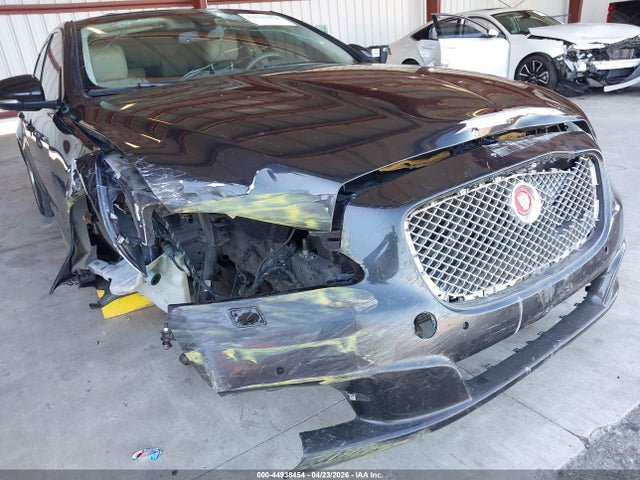 SAJWA2GZ4E8V63571 Jaguar Xj Xjl Portfolio
