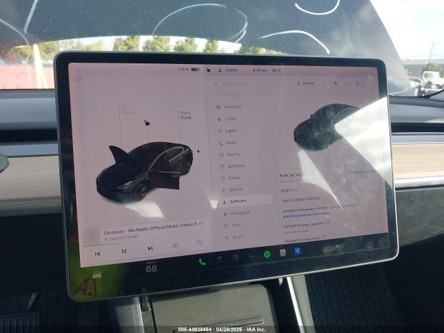 2018 Tesla Model 3 Long Range/mid Range მანქანა იყიდება აუქციონზე, vin: 5YJ3E1EA1JF041410, აუქციონის ნომერი: 44938464