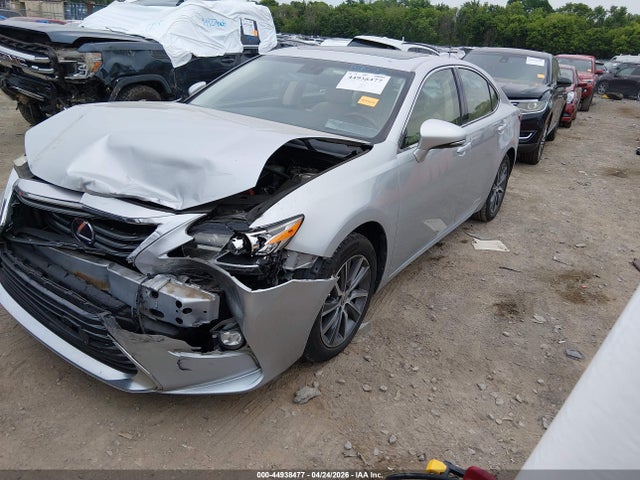 44938477 :رقم المزاد ، JTHBW1GG8G2103129 vin ، 2016 Lexus Es 300h مزاد بيع