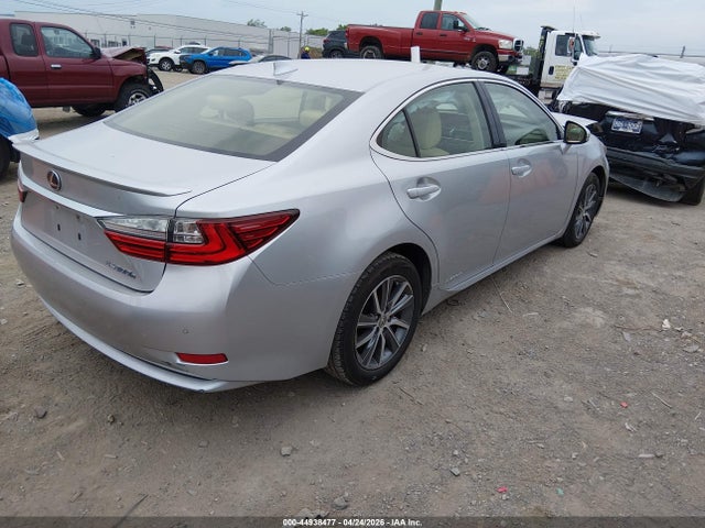44938477 :رقم المزاد ، JTHBW1GG8G2103129 vin ، 2016 Lexus Es 300h مزاد بيع