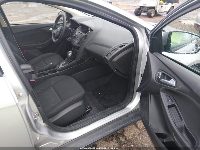 Ford FOCUS SE 2015 1FADP3F21FL245135 Image 5