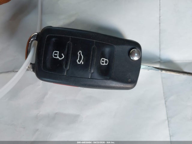 2013 Volkswagen Jetta 2.0l S მანქანა იყიდება აუქციონზე, vin: 3VW1K7AJXDM389986, აუქციონის ნომერი: 44938494