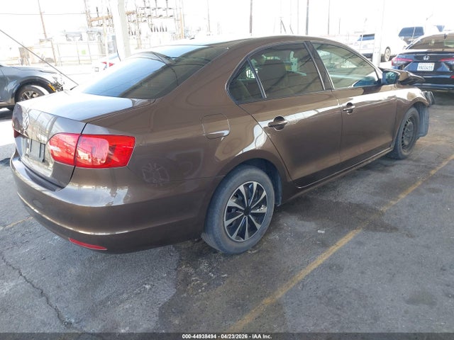 2013 Volkswagen Jetta 2.0l S მანქანა იყიდება აუქციონზე, vin: 3VW1K7AJXDM389986, აუქციონის ნომერი: 44938494
