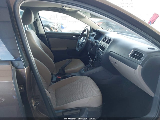 2013 Volkswagen Jetta 2.0l S მანქანა იყიდება აუქციონზე, vin: 3VW1K7AJXDM389986, აუქციონის ნომერი: 44938494