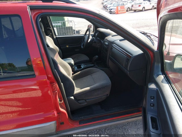 2000 Jeep Grand Cherokee Laredo მანქანა იყიდება აუქციონზე, vin: 1J4GW48SXYC249257, აუქციონის ნომერი: 44938495