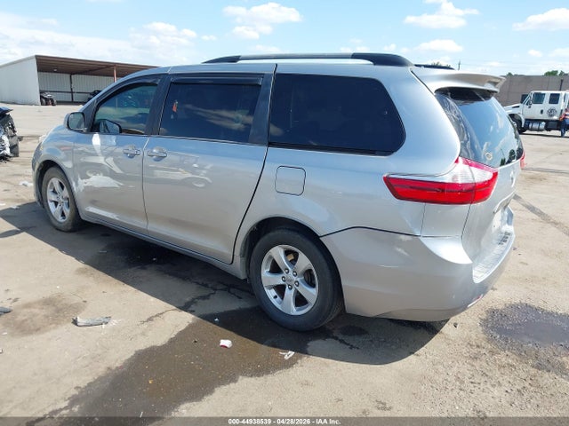 5TDKK3DC4GS764949 Toyota Sienna Le 8 Passenger