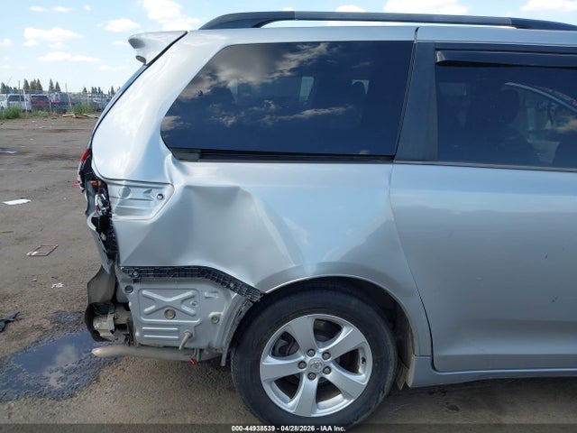 5TDKK3DC4GS764949 Toyota Sienna Le 8 Passenger