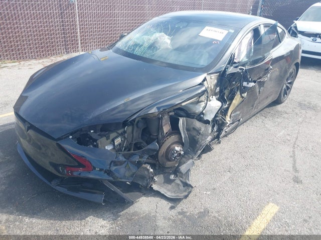 Tesla MODEL S 2019 5YJSA1E25KF307366 Image 2