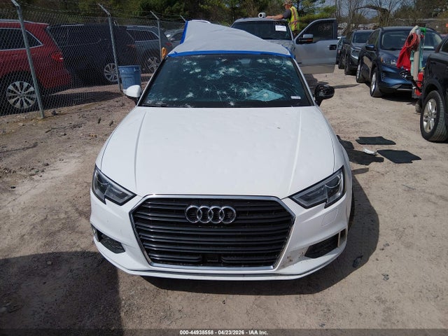 44938558 :رقم المزاد ، WAUAUGFF6KA073803 vin ، 2019 Audi A3 40 Premium/40 Titanium Premium مزاد بيع