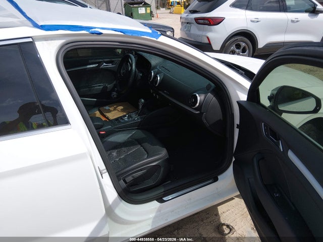 44938558 :رقم المزاد ، WAUAUGFF6KA073803 vin ، 2019 Audi A3 40 Premium/40 Titanium Premium مزاد بيع