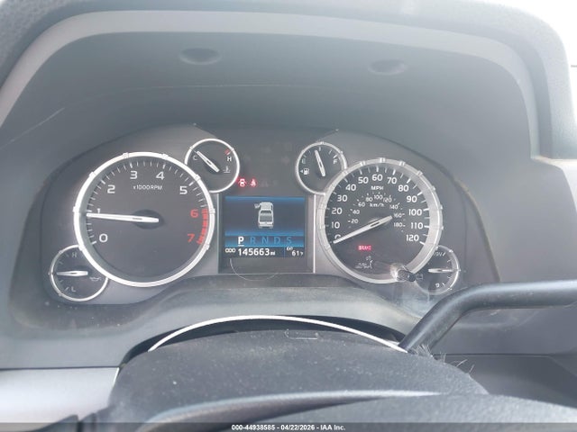 5TFDY5F13GX528026 Toyota Tundra Sr5 5.7l V8