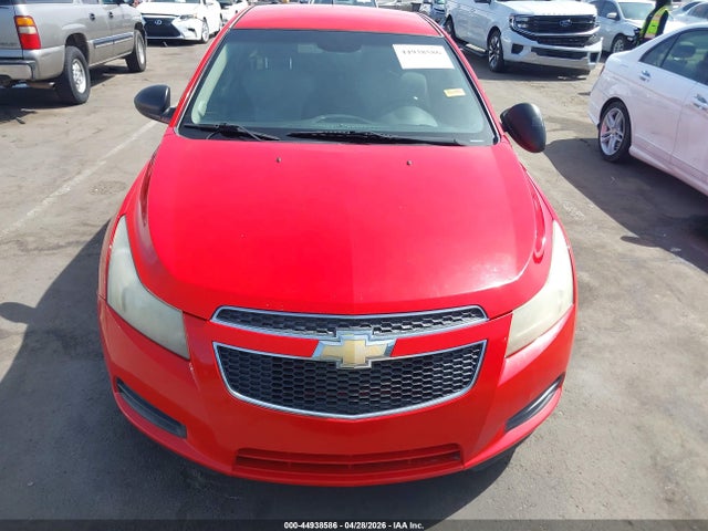 1G1PA5SHXE7157490 Chevrolet Cruze Ls Auto