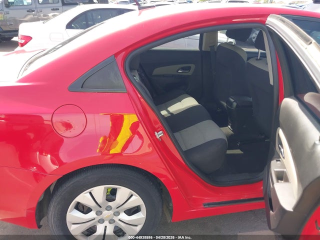 1G1PA5SHXE7157490 Chevrolet Cruze Ls Auto