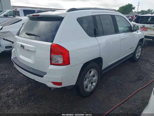 2016 Jeep Compass Latitude მანქანა იყიდება აუქციონზე, vin: 1C4NJCEA1GD792314, აუქციონის ნომერი: 44938632