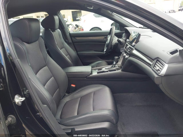 1HGCV1F34JA183390 Honda Accord Sport