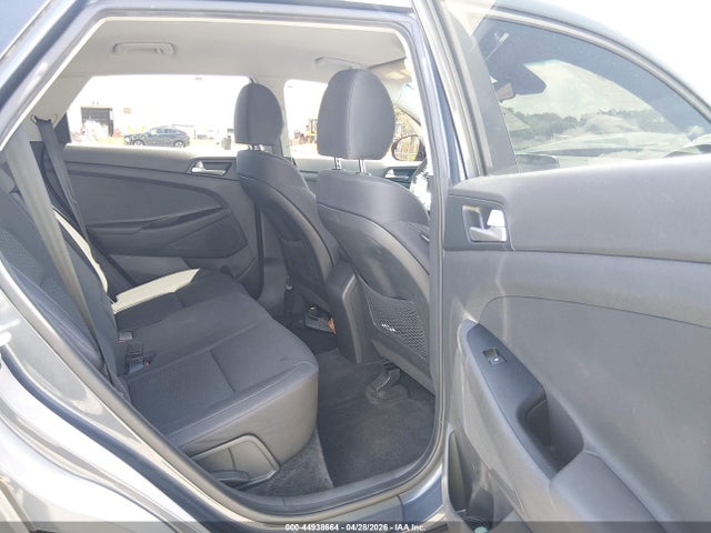 Продажа на аукционе авто 2019 Hyundai Tucson Se, vin: KM8J23A44KU909822, номер лота: 44938664