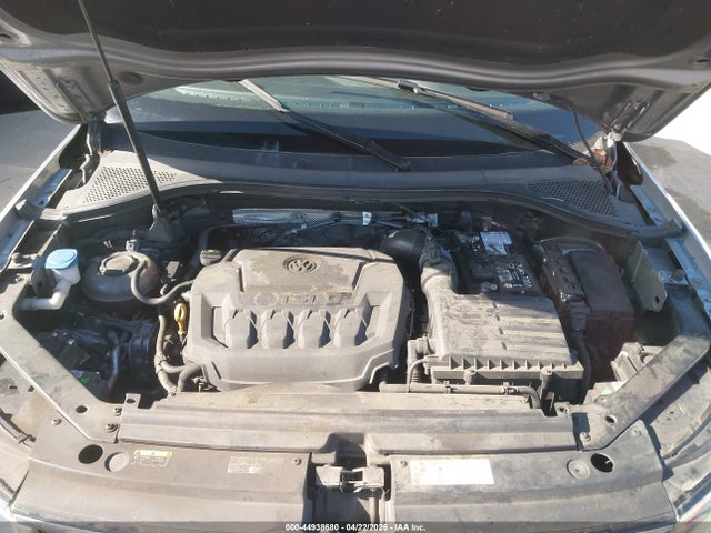 3VVRB7AX8RM131114 Volkswagen Tiguan 2.0t S