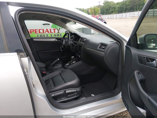3VWD07AJ5FM236759 Volkswagen Jetta 1.8t Se
