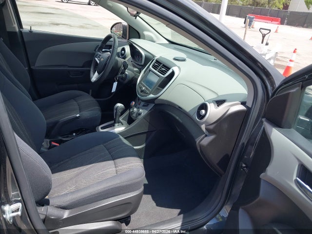 1G1JD5SHXH4106235 Chevrolet Sonic Lt Auto