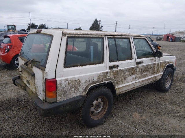 1998 Jeep Cherokee Se მანქანა იყიდება აუქციონზე, vin: 1J4FJ28S6WL218017, აუქციონის ნომერი: 44938705