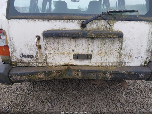 1998 Jeep Cherokee Se მანქანა იყიდება აუქციონზე, vin: 1J4FJ28S6WL218017, აუქციონის ნომერი: 44938705