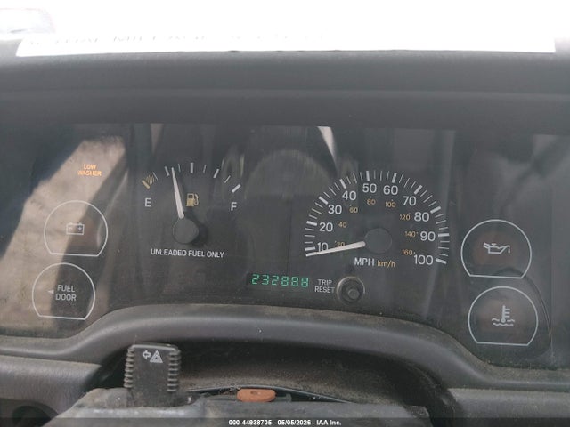 1998 Jeep Cherokee Se მანქანა იყიდება აუქციონზე, vin: 1J4FJ28S6WL218017, აუქციონის ნომერი: 44938705