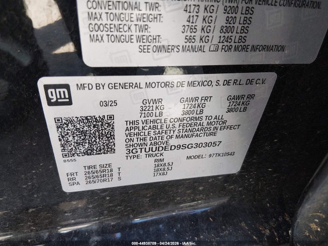 3GTUUDED9SG303057 GMC Sierra 1500 4wd Short Box Slt