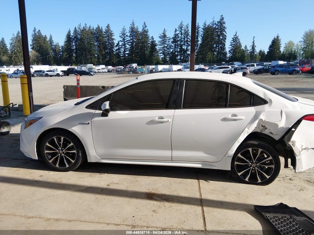 JTDEAMDE0MJ023259 Toyota Corolla Hybrid Le