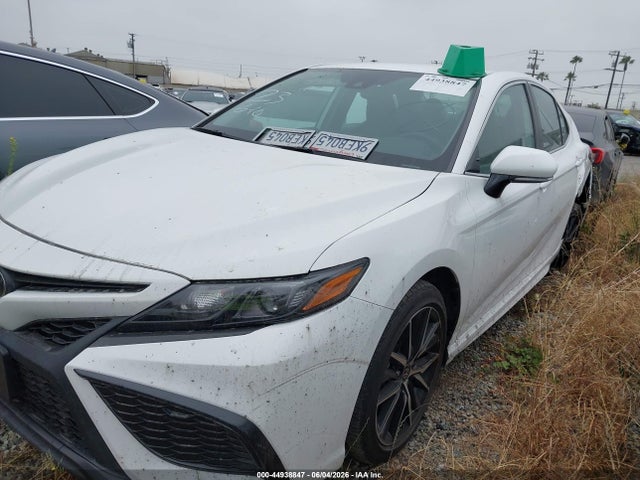44938847 :رقم المزاد ، 4T1G11AK3RU216816 vin ، 2024 Toyota Camry Se مزاد بيع