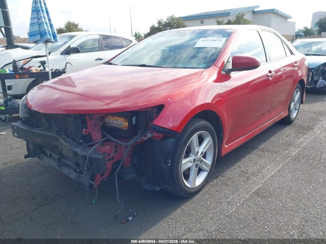 Toyota CAMRY SE 2014 4T1BF1FK8EU814950 Image 2